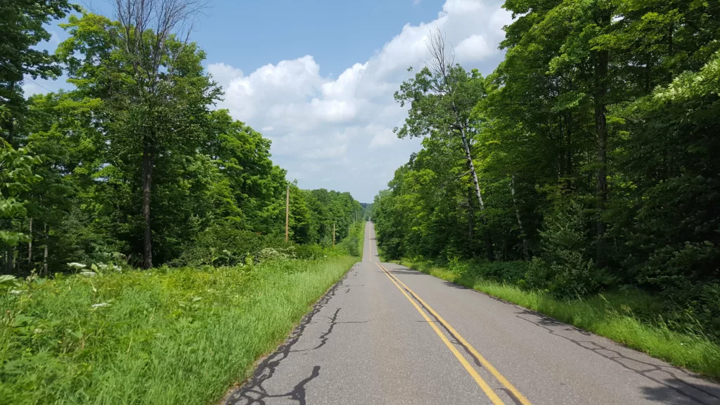 Hills leading out of Pentoga Village on Pentoga Road.