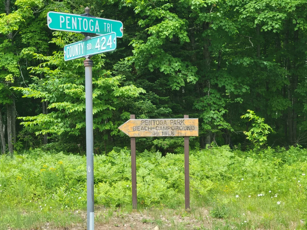 Turn for Pentoga Trail on 424. Older sign for Pentoga Park.